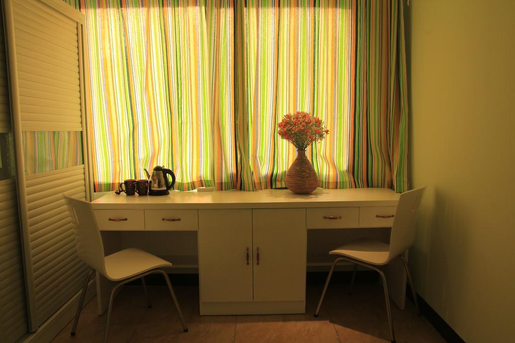 Tiffany Hostel Yangshuo Room photo