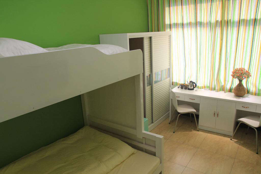 Tiffany Hostel Yangshuo Room photo