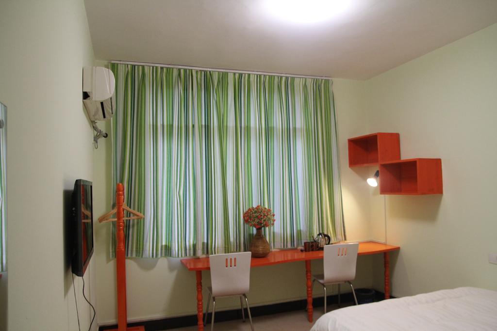 Tiffany Hostel Yangshuo Room photo