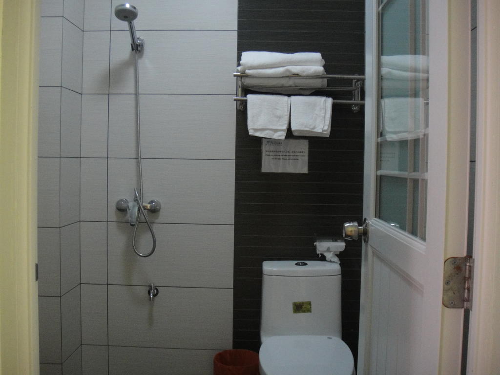 Tiffany Hostel Yangshuo Room photo